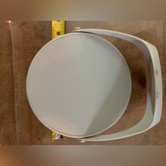 Vanity Mirror with Stand - Picture 6 of 7